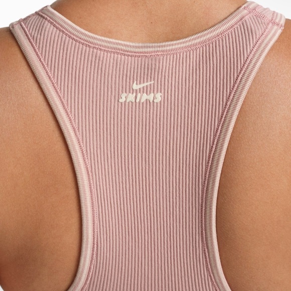 skims Ribbed Racerback bra - Pink - Picture 3 of 3
